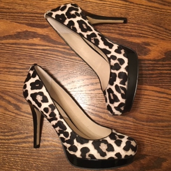 Michael Kors Shoes - HP🎉NIB MICHAEL KORS Ionna pumps